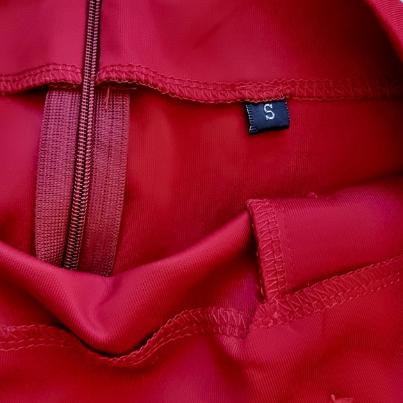 Deep red, satin-look, low sitting mermaid, pencil, knee length skirt AU 8-10 - Picture 10 of 11